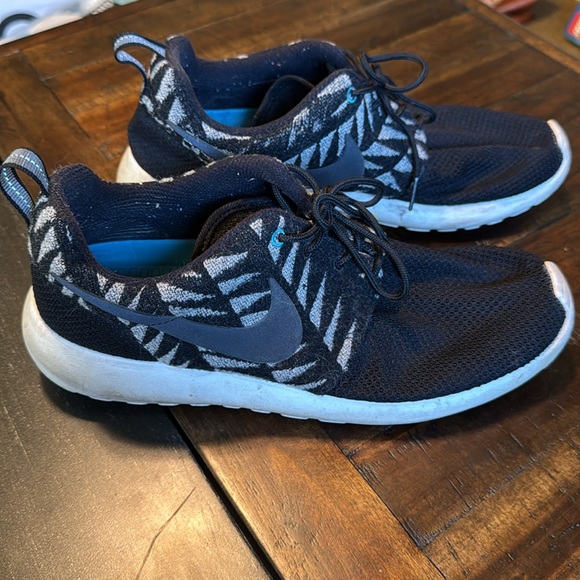 Nike N7 Shoes Size 10 - Picture 3 of 11